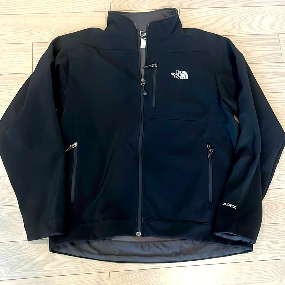 EUC The North Face Men’s Apex Jacket